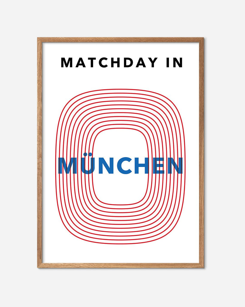 En Bayern München fodbold plakat med Allianz Arena fra Matchday kollektionen i en egetræsramme - Olé Olé