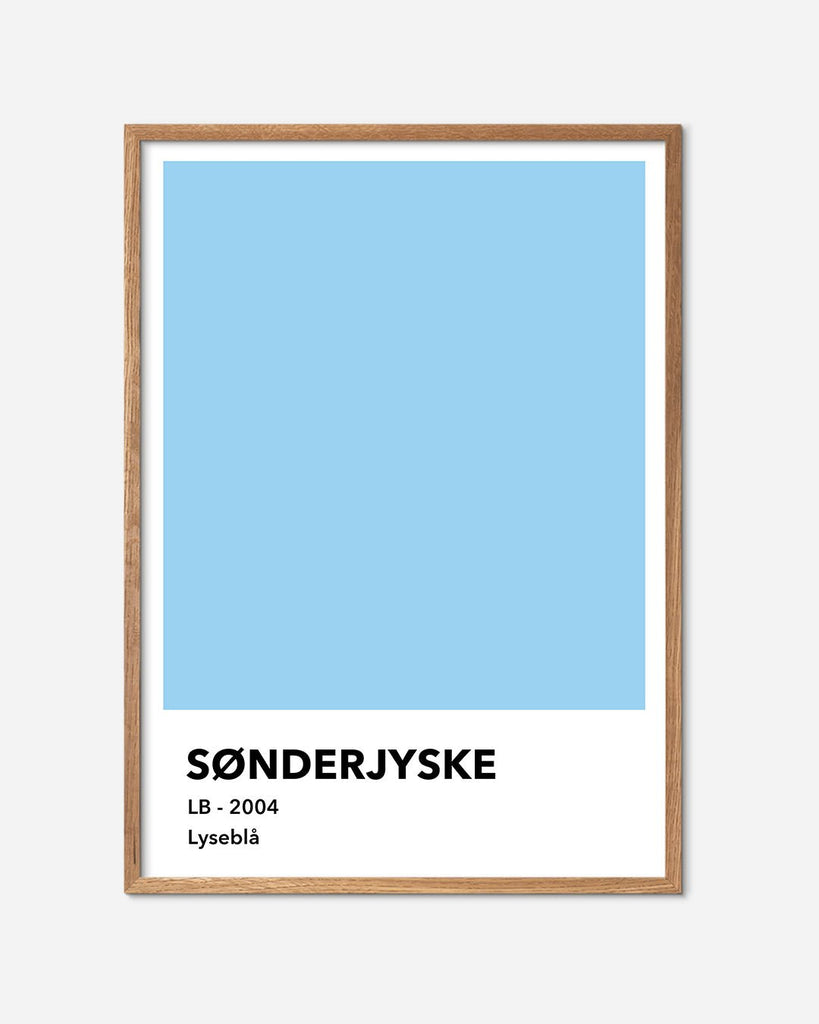 En Sønderjyske fodbold plakat med deres lyseblå farve fra Colors kollektionen i en egetræsramme - Olé Olé