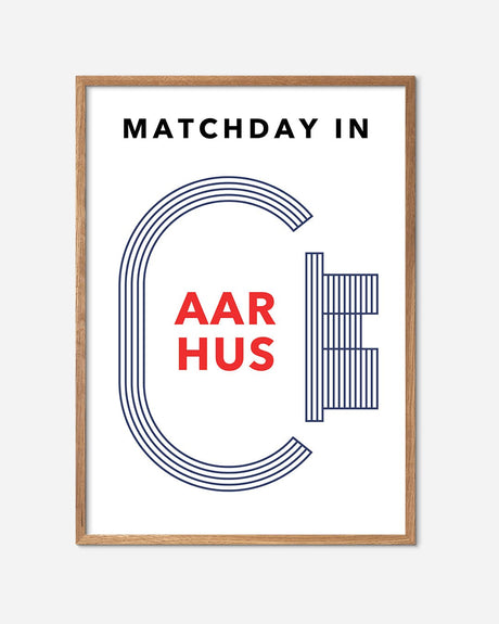 Matchday Aarhus fodbold plakat i egetræsramme, moderne grafisk design