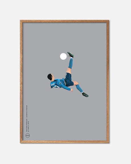 Plakat med fodboldspiller i blå trøje, udfører et saksespark, minimalistisk design, egetræsramme.