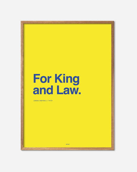 Leeds United fodbold plakat med gul baggrund og blå tekst, egetræsramme, moderne design