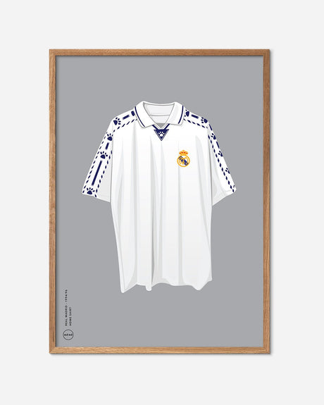 Grafisk plakat med Real Madrid fodboldtrøje fra 1990’erne i egetræsramme