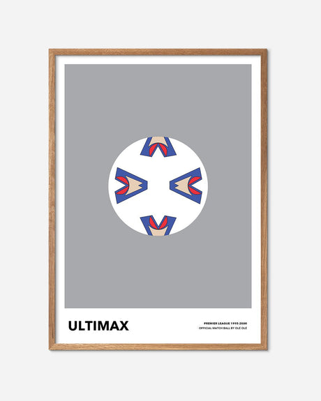 Ultimax fodbold plakat med minimalistisk design i egetræsramme