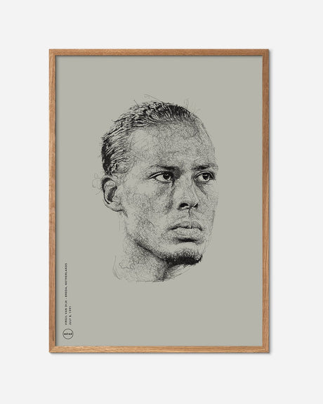 Fodbold plakat i egetræsramme med stregtegning af Virgil van Dijk på beige baggrund
