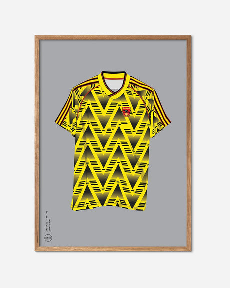 Fodbold plakat med Arsenal 1991 away trøje i gule og sorte zigzag striber, egetræsramme