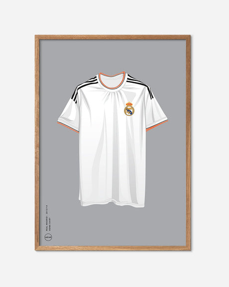 Illustration af Real Madrid 2013-14 fodboldtrøje på grå baggrund i egetræsramme