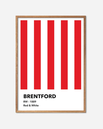 En Brentford F.C. fodbold plakat med deres røde og hvide striber fra Colors kollektionen i en egetræsramme - Olé Olé