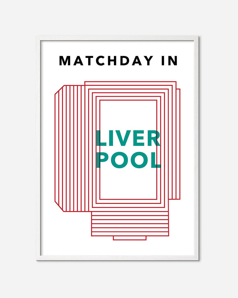 En Liverpool F.C. fodbold plakat med Anfield fra Matchday kollektionen i en hvid egetræsramme - Olé Olé