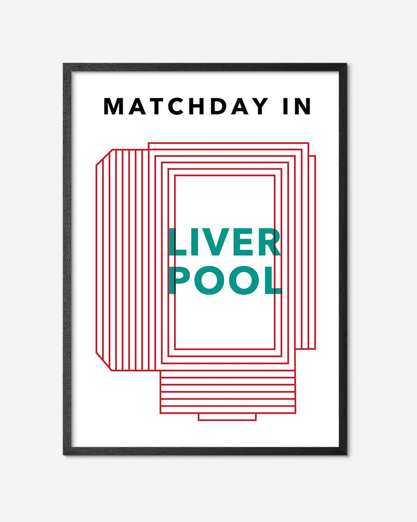 En Liverpool F.C. fodbold plakat med Anfield fra Matchday kollektionen i en sort egetræsramme - Olé Olé