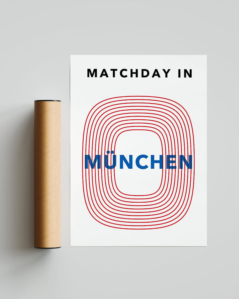 En Bayern München fodbold plakat med Allianz Arena fra Matchday kollektionen ved siden af emballage - Olé Olé