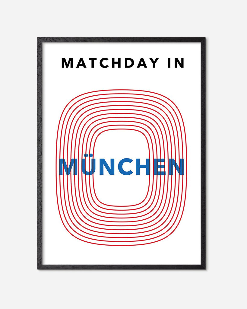 En Bayern München fodbold plakat med Allianz Arena fra Matchday kollektionen i en sort egetræsramme - Olé Olé