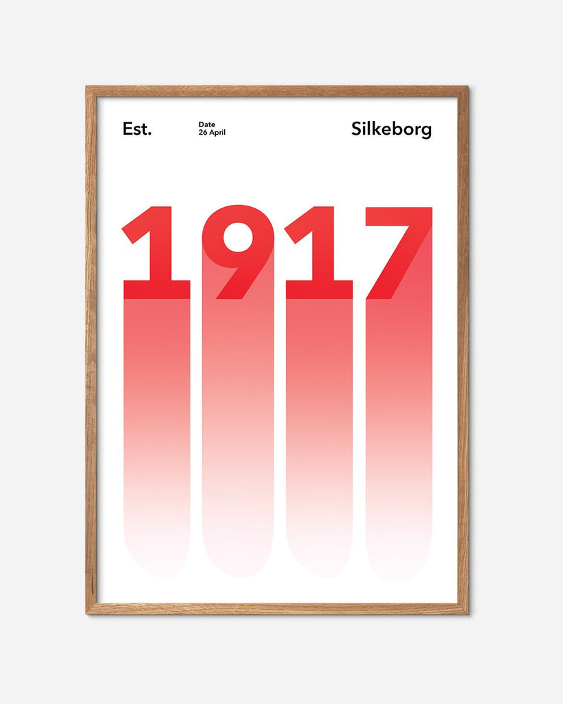 En Silkeborg I.F. fodbold plakat med deres etableringsår 1917 fra Established kollektionen i en egetræsramme - Olé Olé