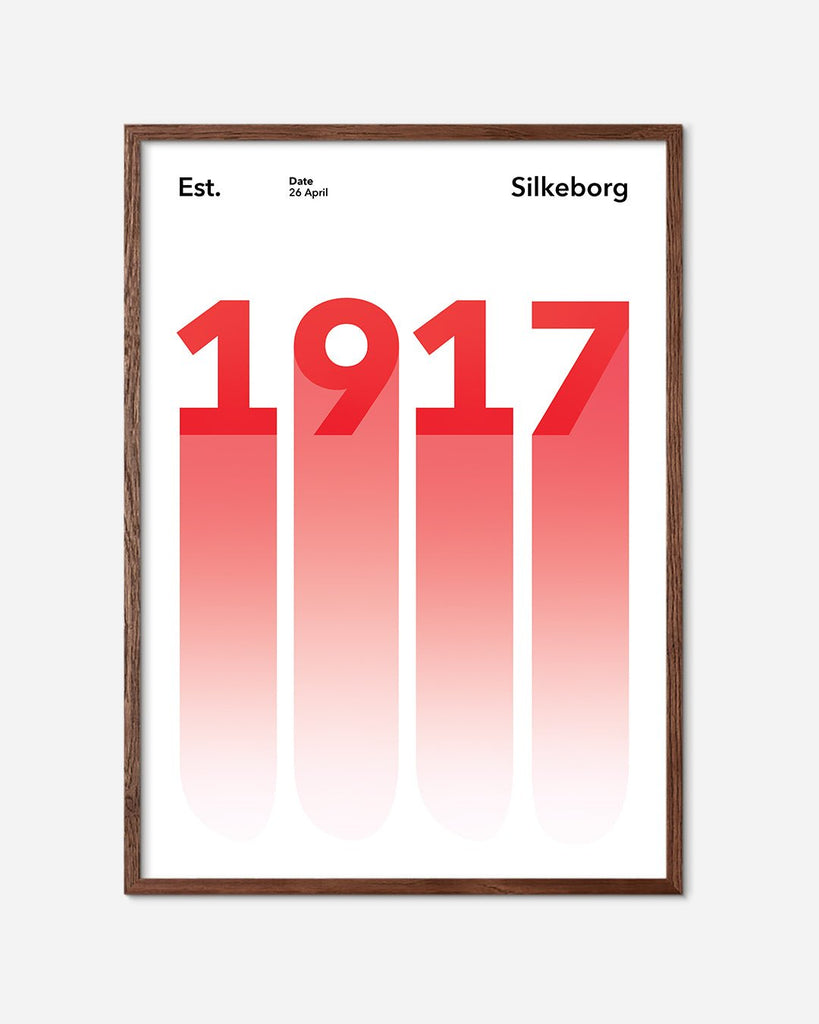 En Silkeborg I.F. fodbold plakat med deres etableringsår 1917 fra Established kollektionen i en mørk egetræsramme - Olé Olé