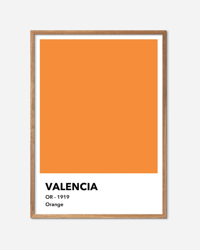 En Valencia C.F. fodbold plakat med deres orange farve fra Colors kollektionen i en egetræsramme - Olé Olé